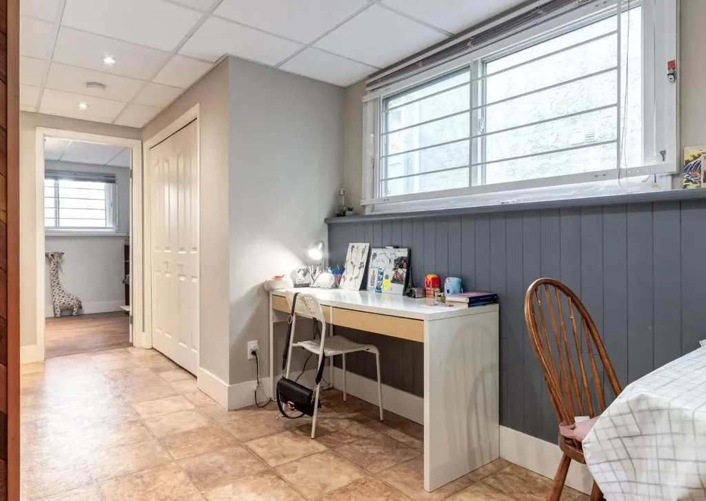 123 13 Avenue NE Calgary AB T2E 1B5