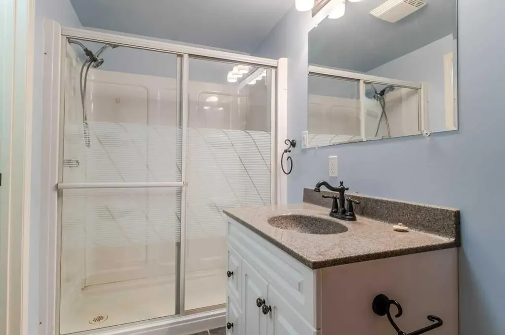 40 Neal Close Red Deer AB T4P 1N4