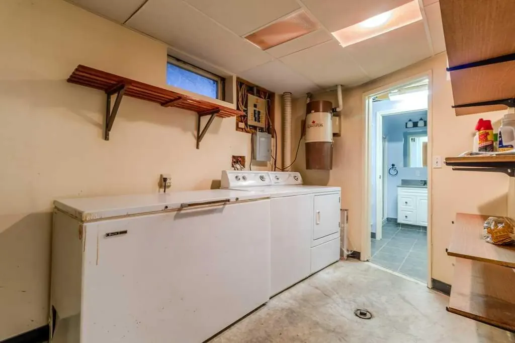 40 Neal Close Red Deer AB T4P 1N4