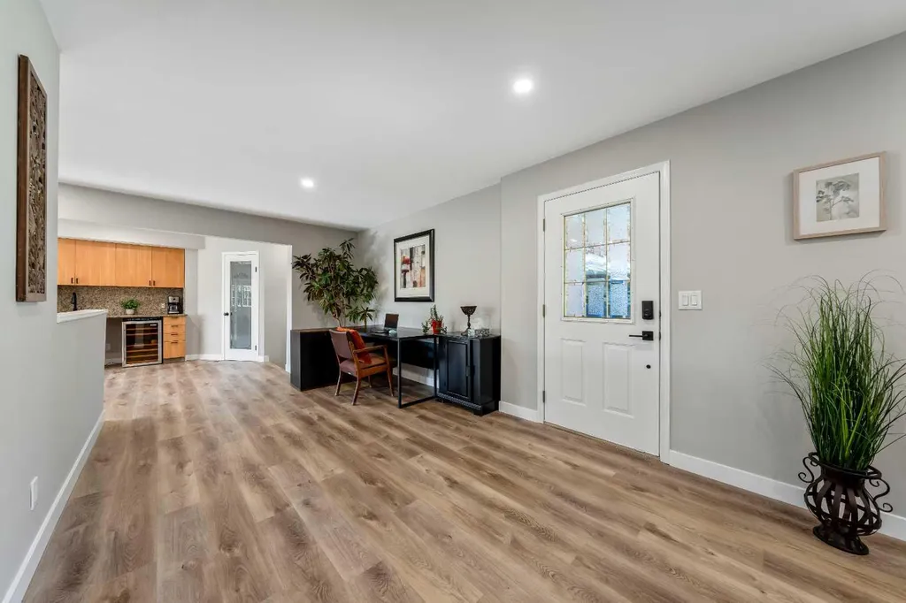 10423 Mapleridge Crescent SE Calgary AB T2J1Y8