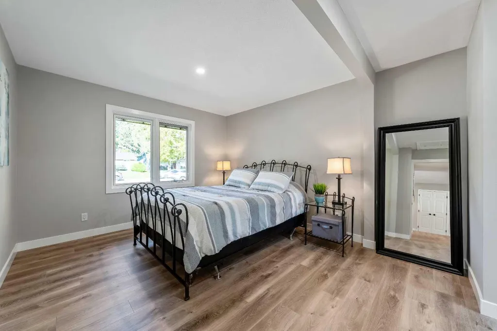 10423 Mapleridge Crescent SE Calgary AB T2J1Y8