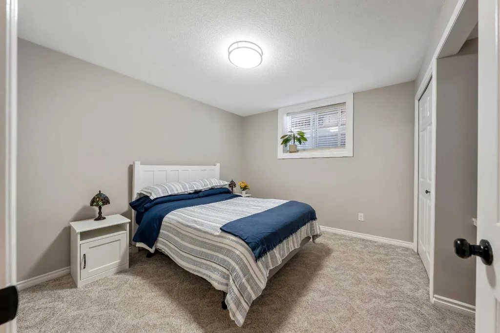 10423 Mapleridge Crescent SE Calgary AB T2J1Y8