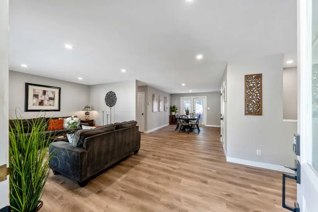 10423 Mapleridge Crescent SE Calgary AB T2J1Y8