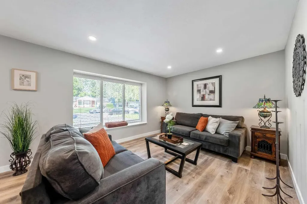 10423 Mapleridge Crescent SE Calgary AB T2J1Y8
