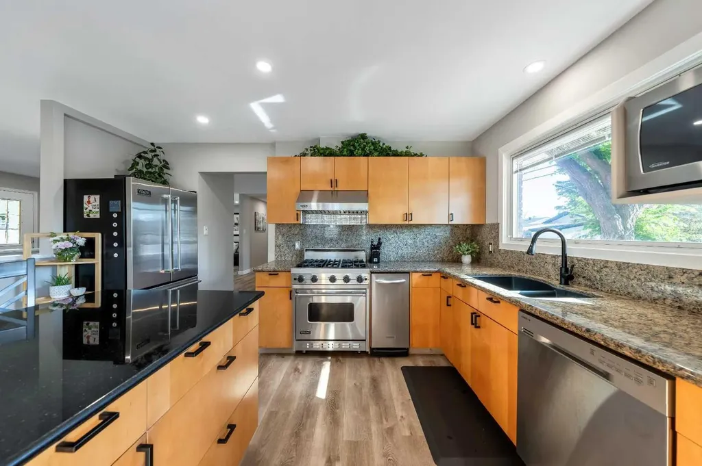 10423 Mapleridge Crescent SE Calgary AB T2J1Y8