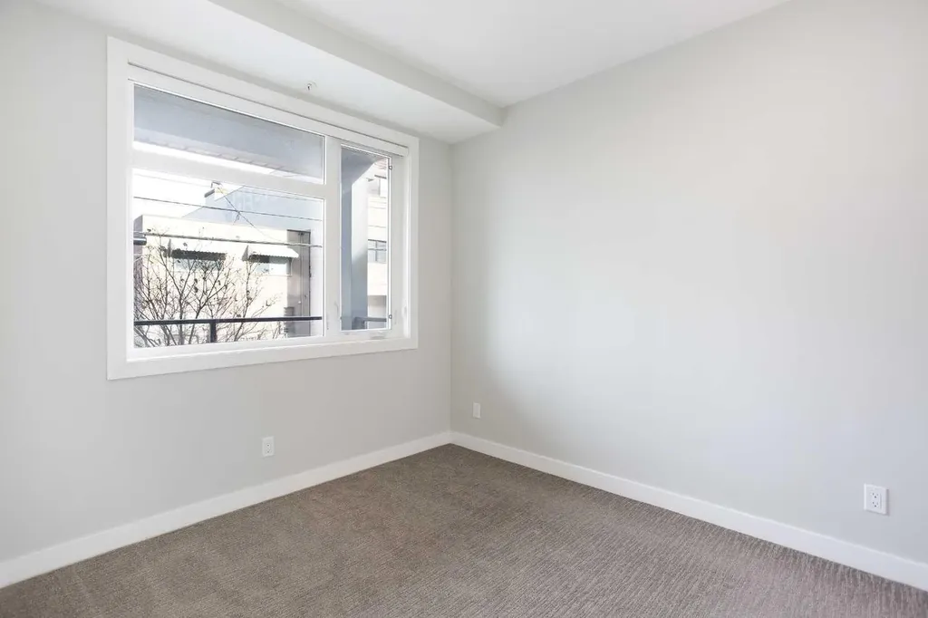 1734 11 Avenue SW Calgary AB T3C 0N4