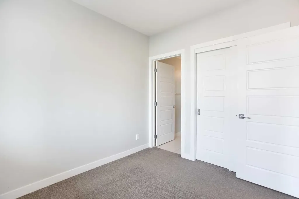 1734 11 Avenue SW Calgary AB T3C 0N4
