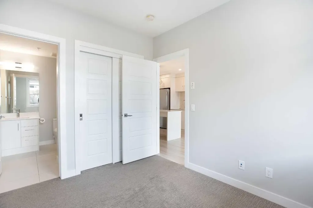 1734 11 Avenue SW Calgary AB T3C 0N4