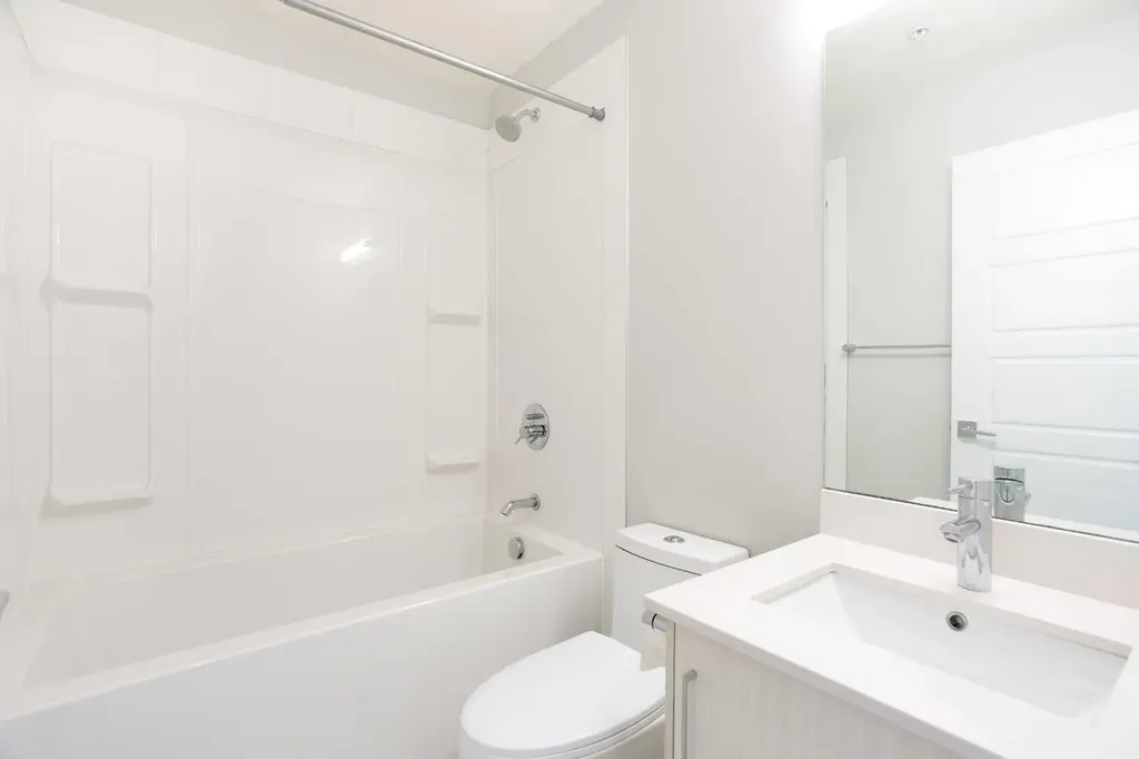 1734 11 Avenue SW Calgary AB T3C 0N4