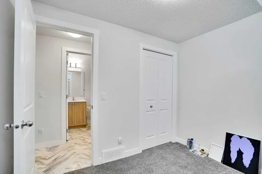 514 Wolf Willow Boulevard SE Calgary AB T2X 5P7