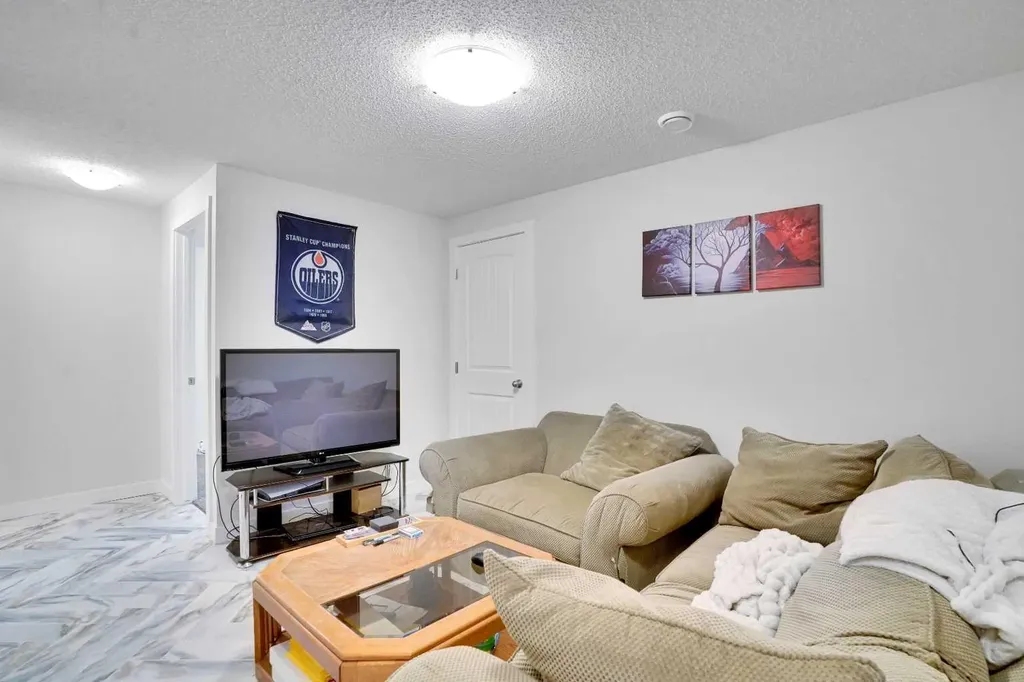 514 Wolf Willow Boulevard SE Calgary AB T2X 5P7