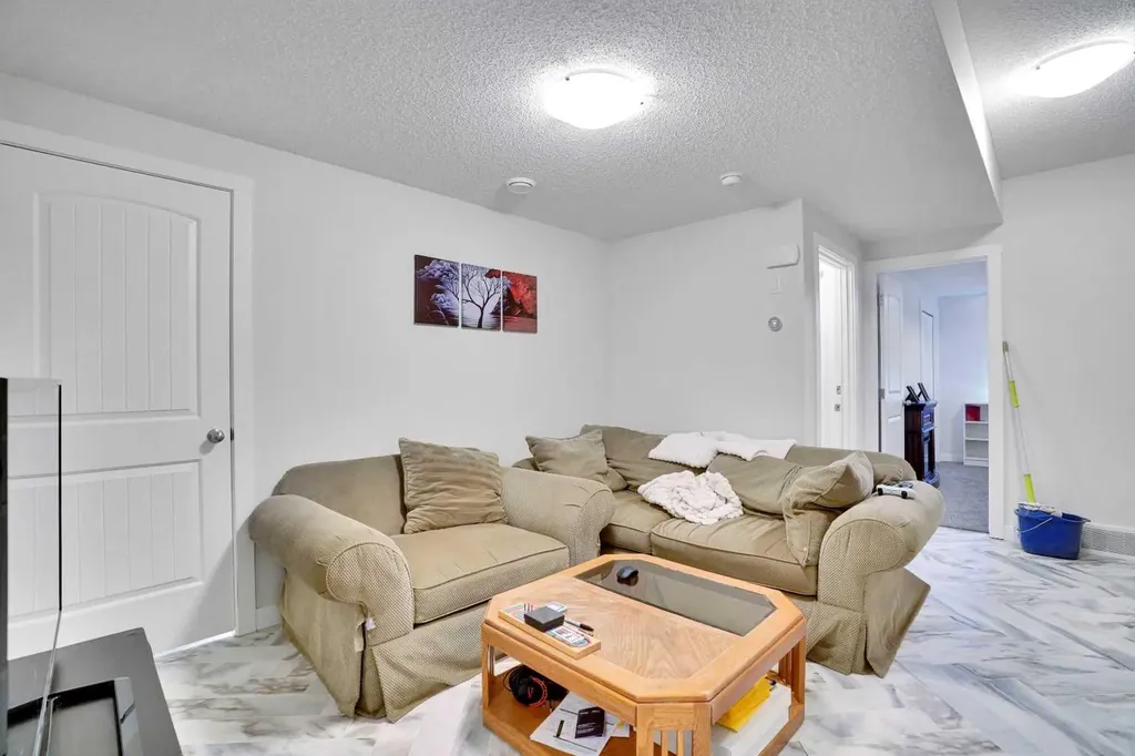 514 Wolf Willow Boulevard SE Calgary AB T2X 5P7