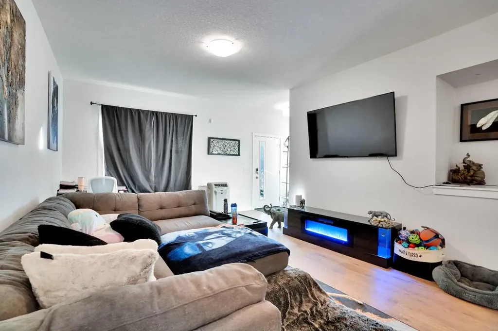 514 Wolf Willow Boulevard SE Calgary AB T2X 5P7