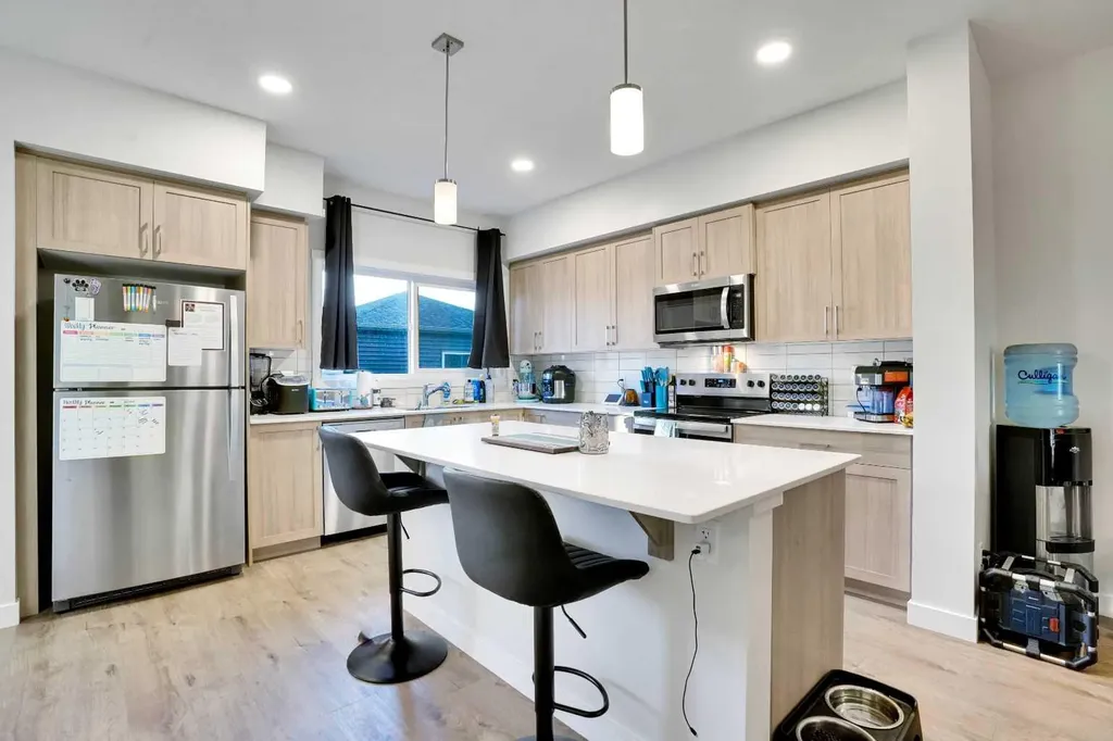 514 Wolf Willow Boulevard SE Calgary AB T2X 5P7
