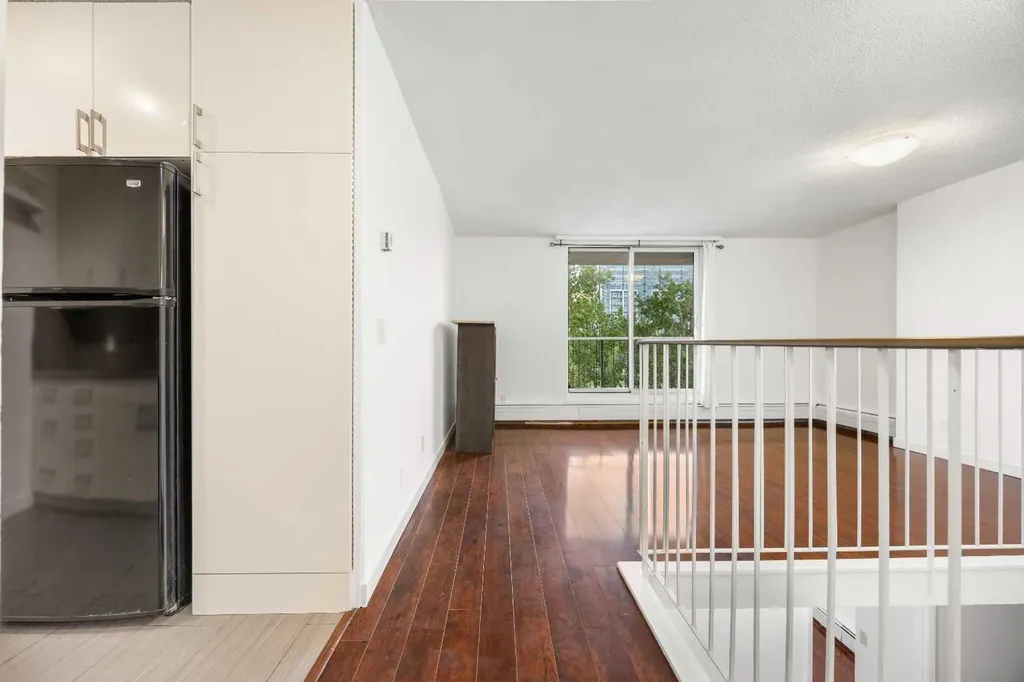4944 Dalton Drive NW Calgary AB T3A 2E6