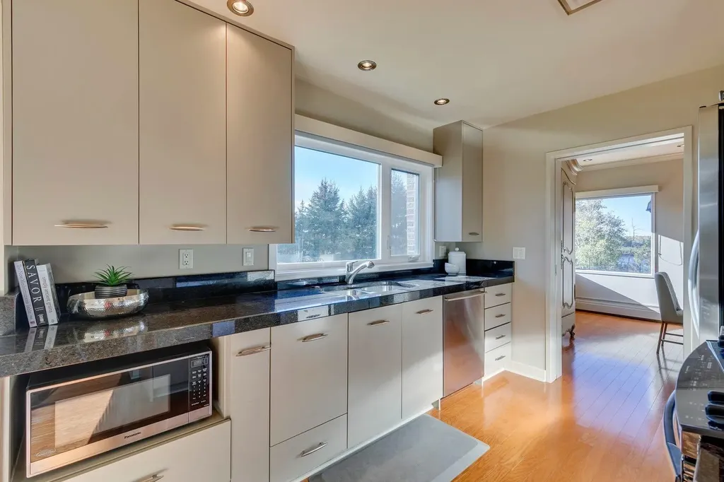 222 Eagle Ridge Drive SW Calgary AB T2V 2V7