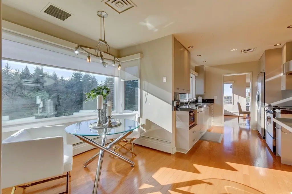 222 Eagle Ridge Drive SW Calgary AB T2V 2V7