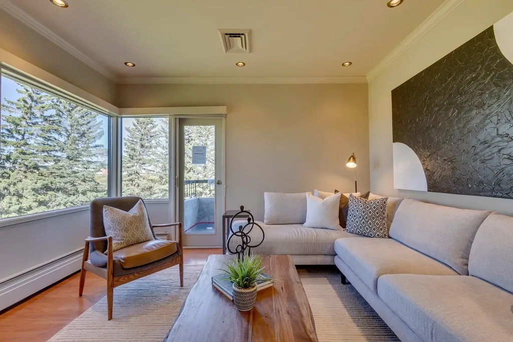 222 Eagle Ridge Drive SW Calgary AB T2V 2V7