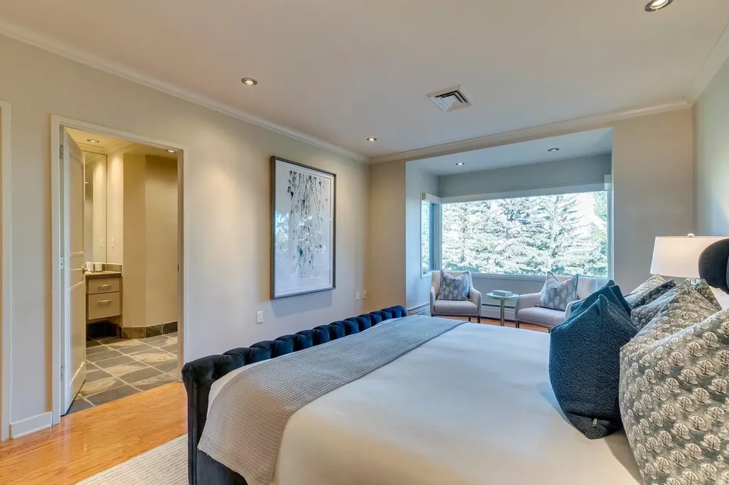 222 Eagle Ridge Drive SW Calgary AB T2V 2V7