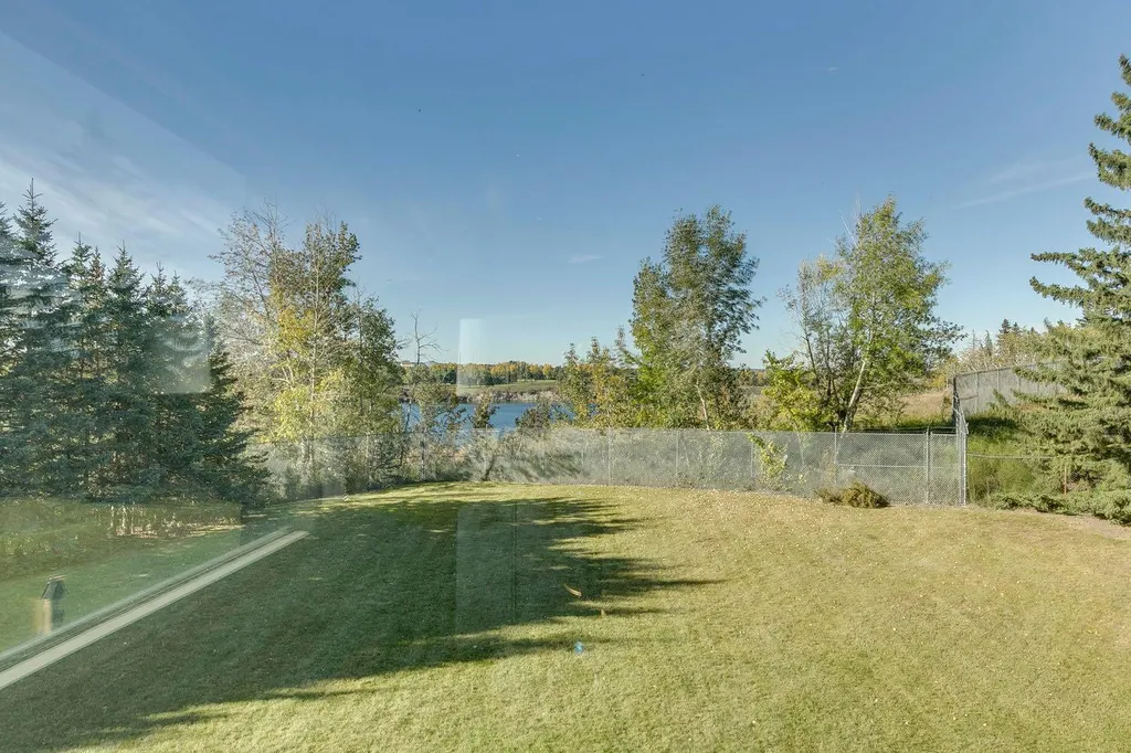 222 Eagle Ridge Drive SW Calgary AB T2V 2V7