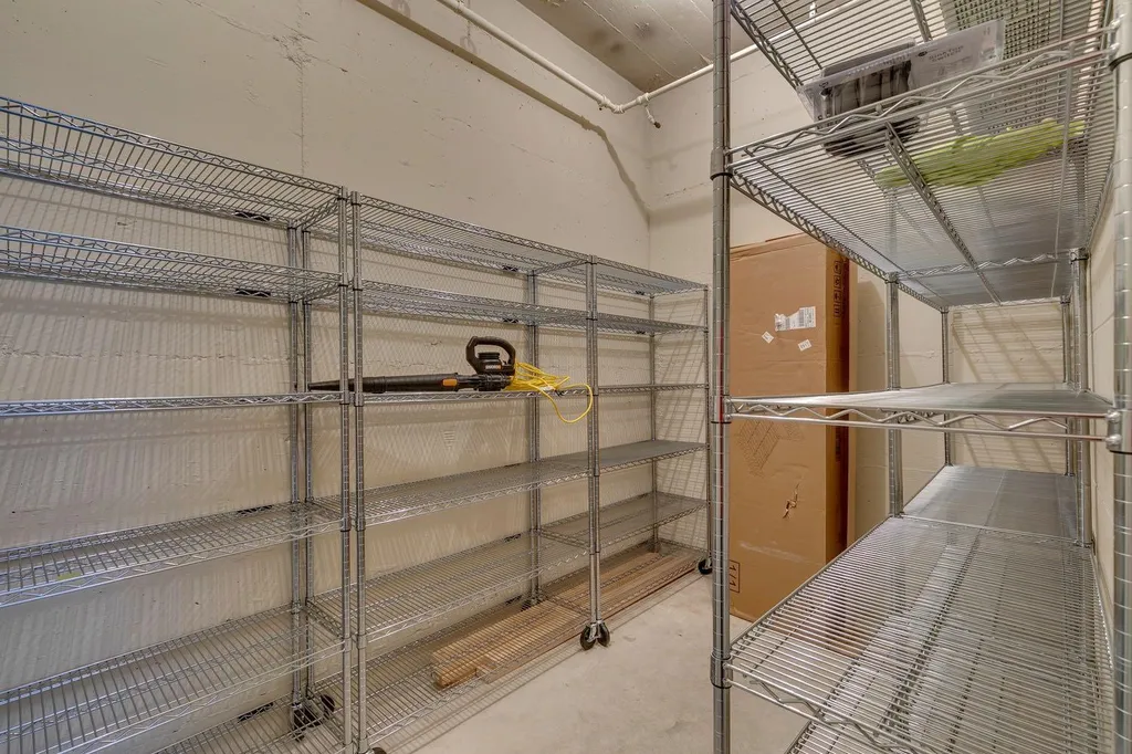222 Eagle Ridge Drive SW Calgary AB T2V 2V7