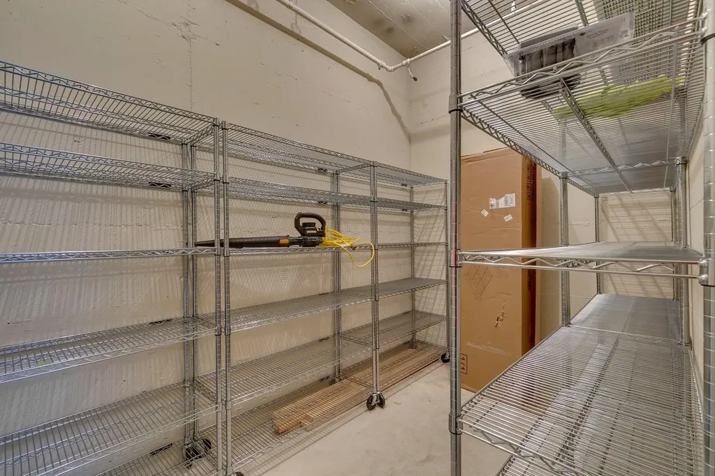 222 Eagle Ridge Drive SW Calgary AB T2V 2V7