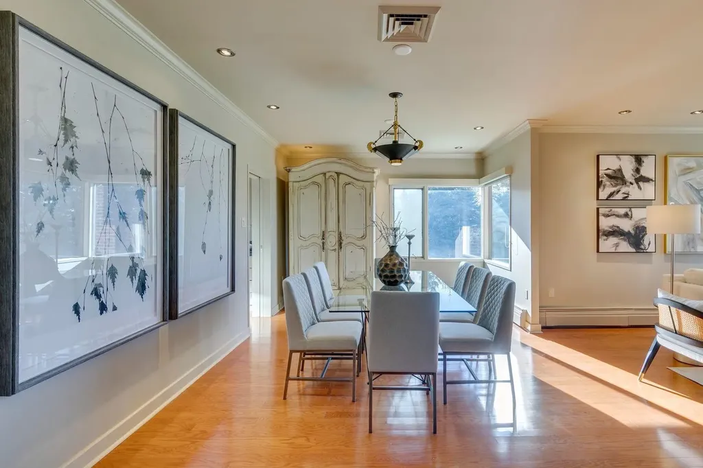 222 Eagle Ridge Drive SW Calgary AB T2V 2V7