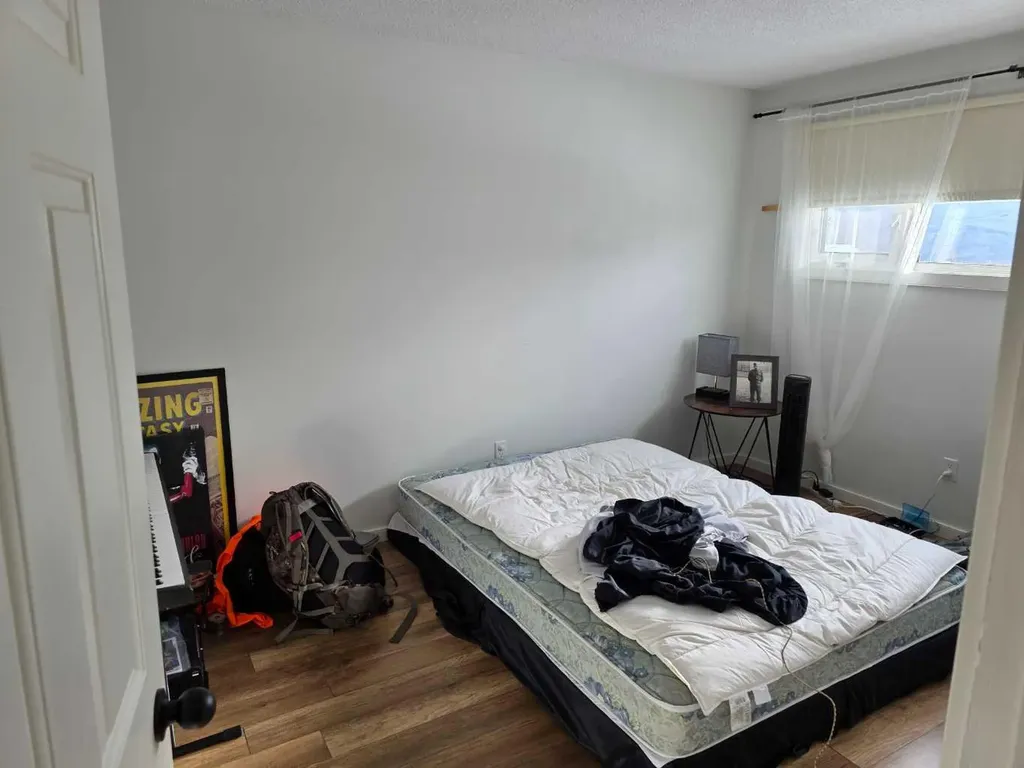 10853 99 Avenue Grande Cache AB T0E 0Y0