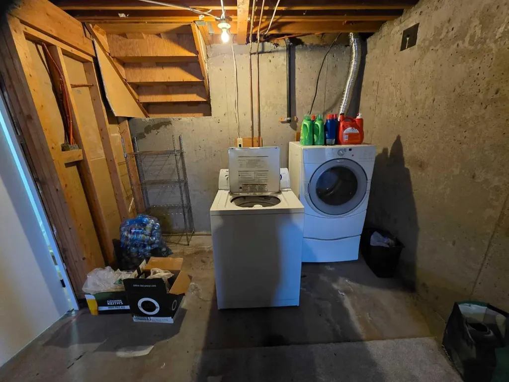 10853 99 Avenue Grande Cache AB T0E 0Y0