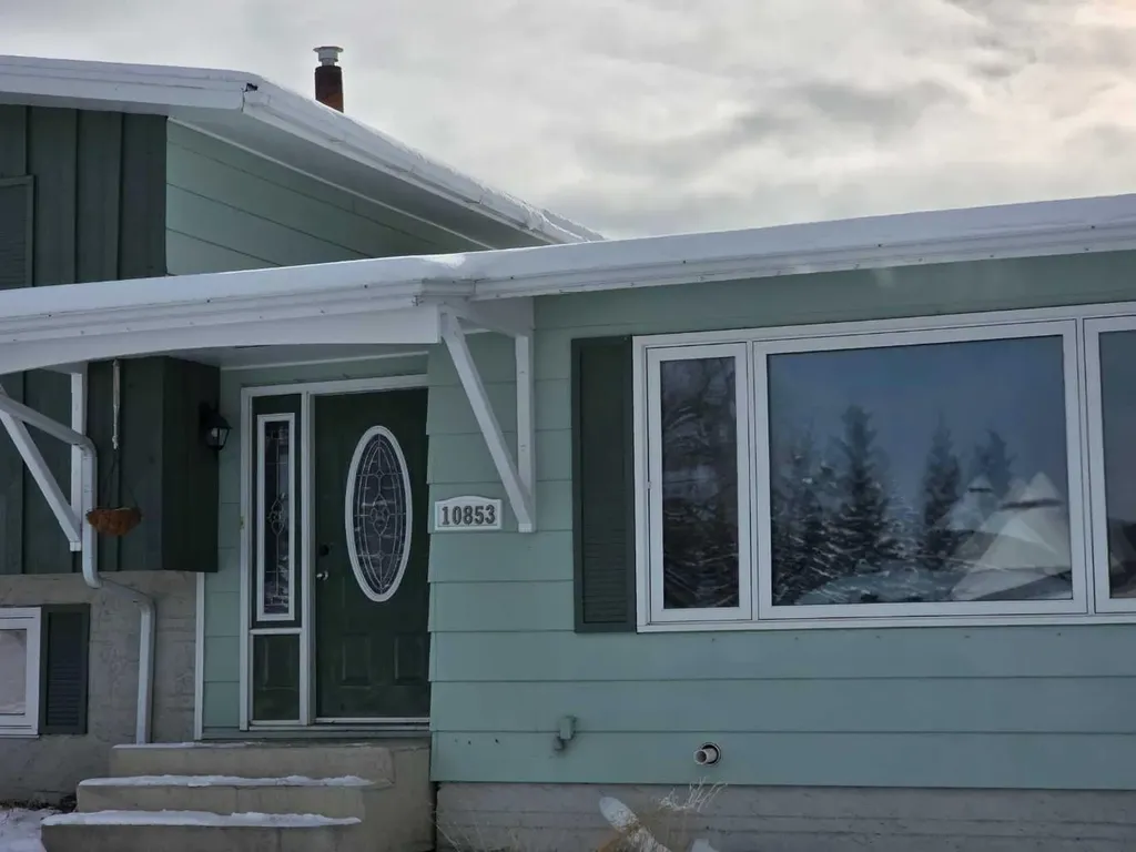 10853 99 Avenue Grande Cache AB T0E 0Y0