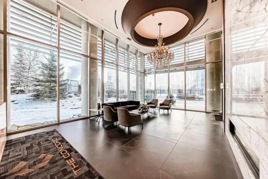 738 1 Avenue SW Calgary AB T2P 5G8