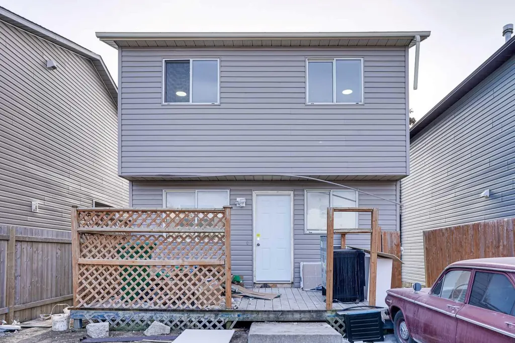 94 Martindale Boulevard NE Calgary AB T3J2X5