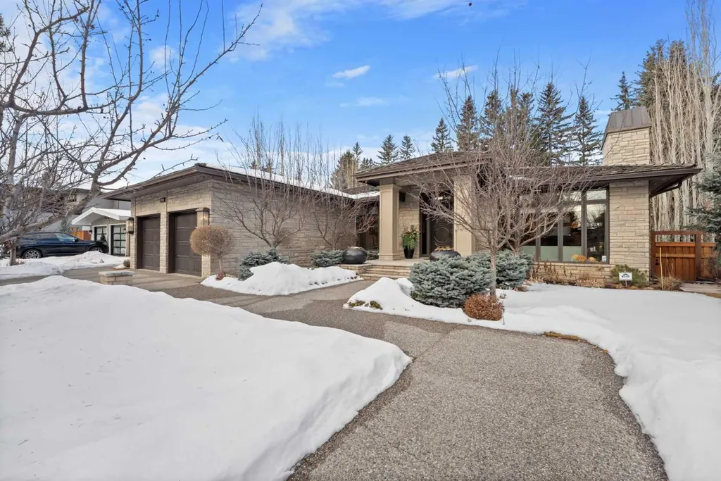 1020 Bel-aire Drive Calgary AB T2V 2B9