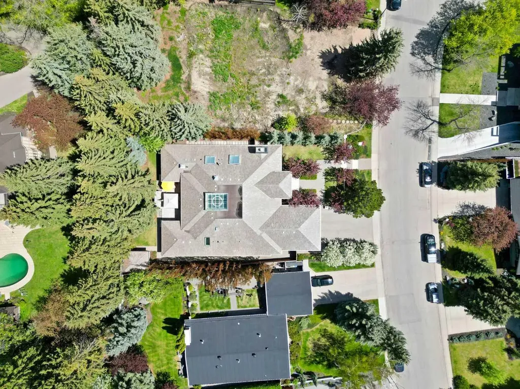 1020 Bel-aire Drive Calgary AB T2V 2B9