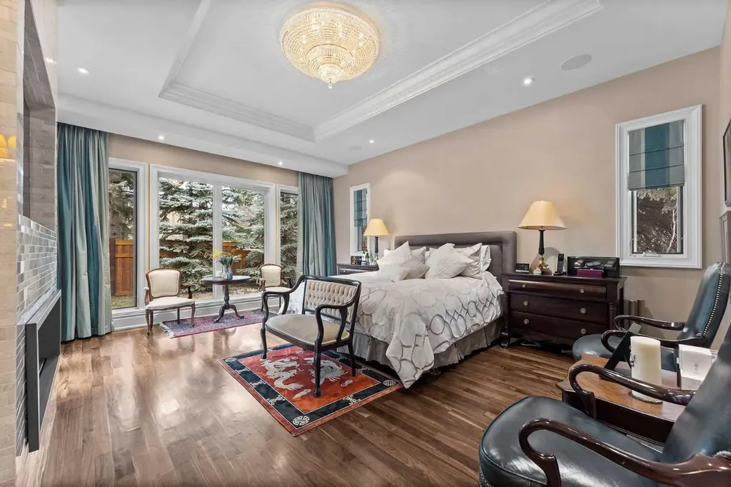 1020 Bel-aire Drive Calgary AB T2V 2B9