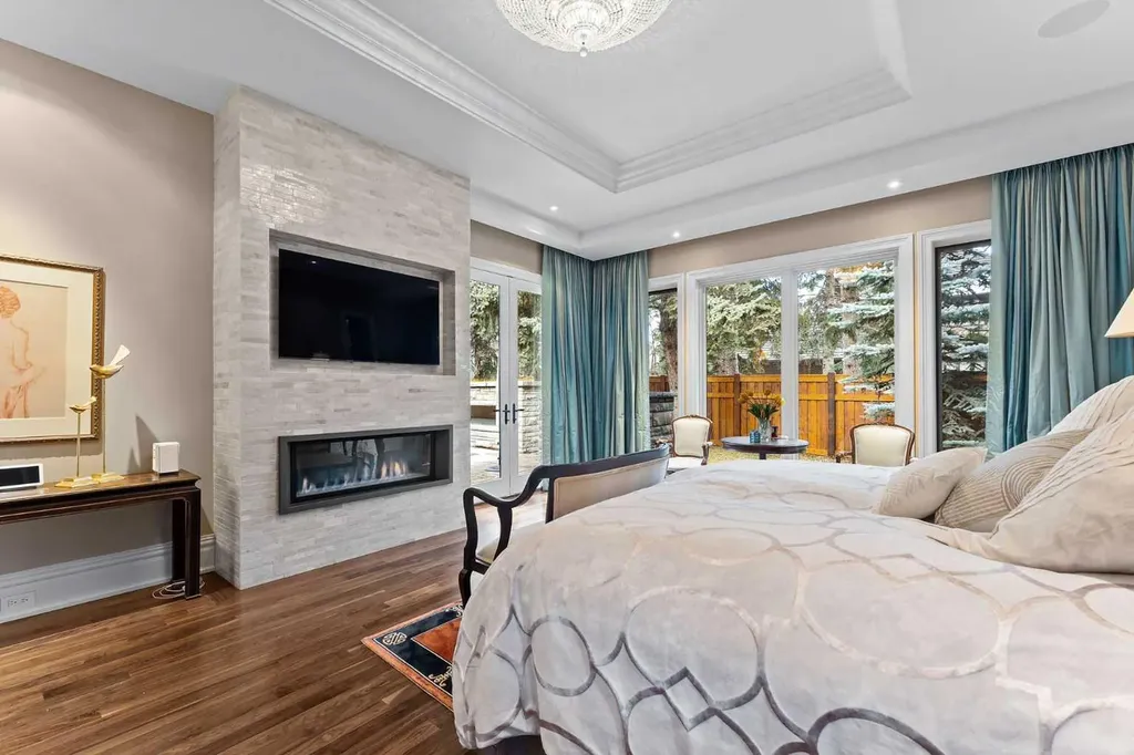 1020 Bel-aire Drive Calgary AB T2V 2B9