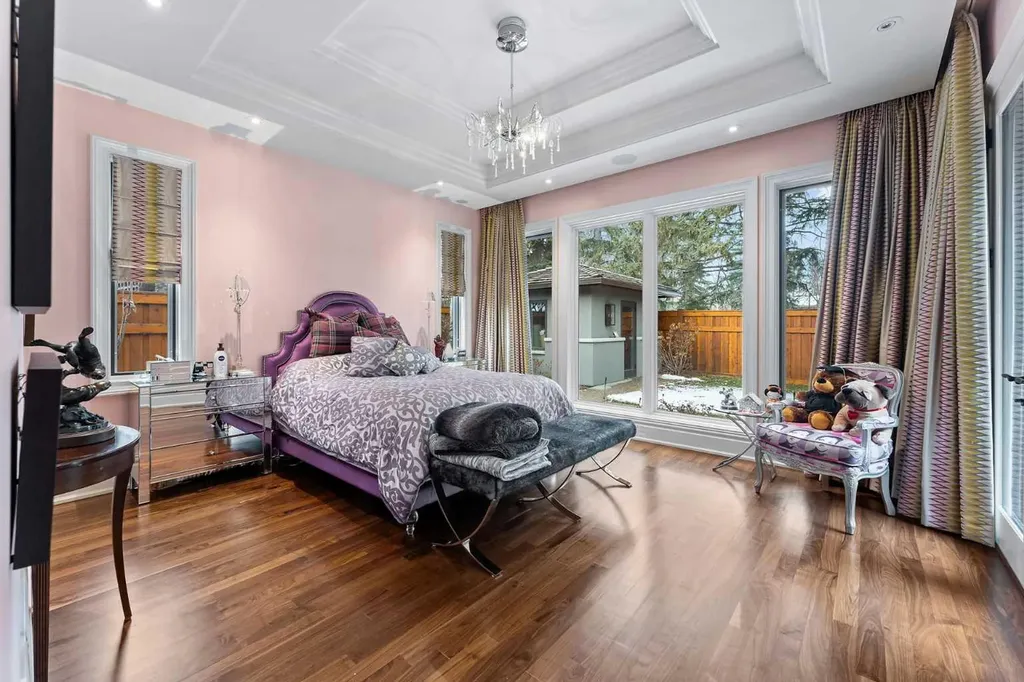 1020 Bel-aire Drive Calgary AB T2V 2B9