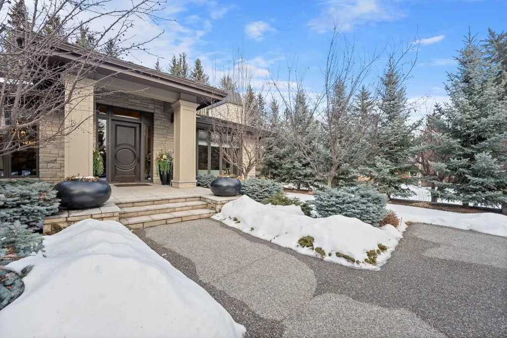 1020 Bel-aire Drive Calgary AB T2V 2B9
