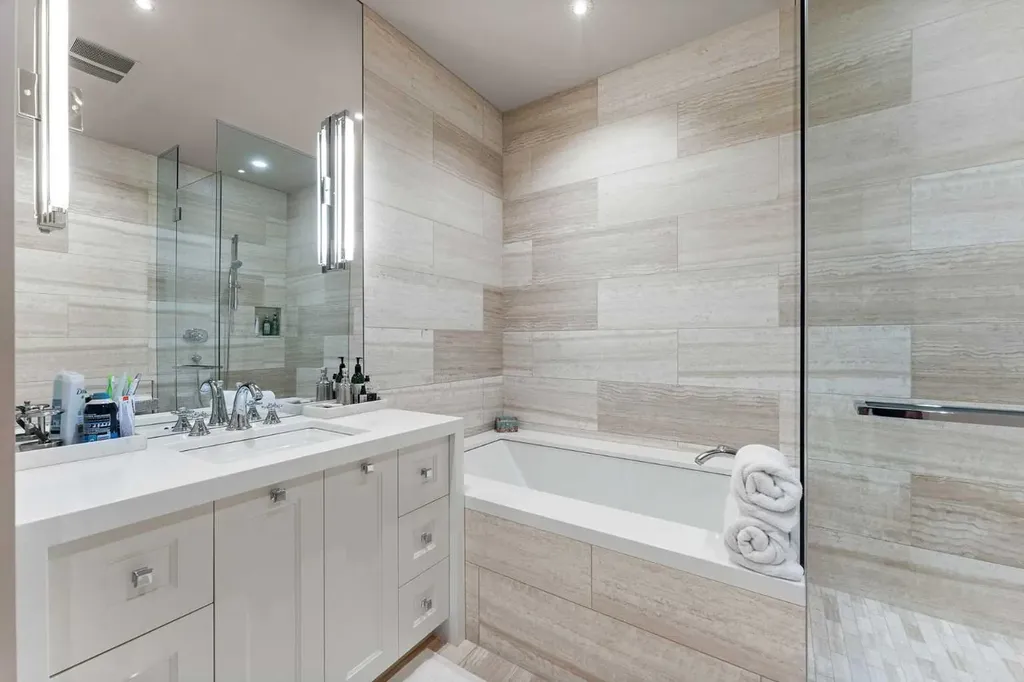 1020 Bel-aire Drive Calgary AB T2V 2B9
