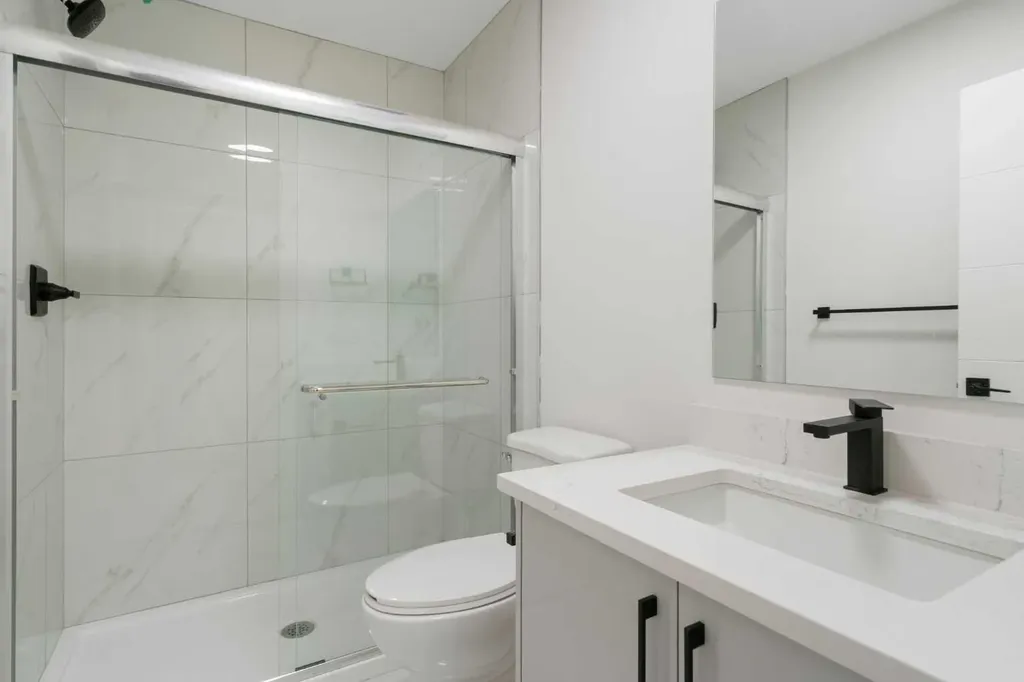8808 48 Street NE Calgary AB T3J 5N8