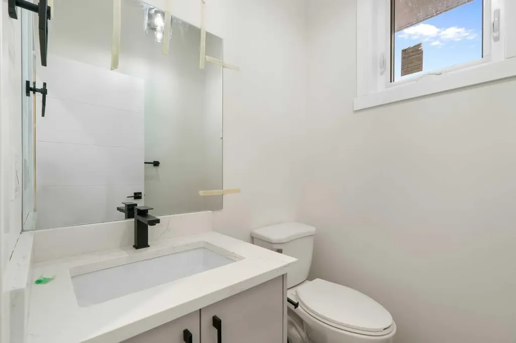 8808 48 Street NE Calgary AB T3J 5N8