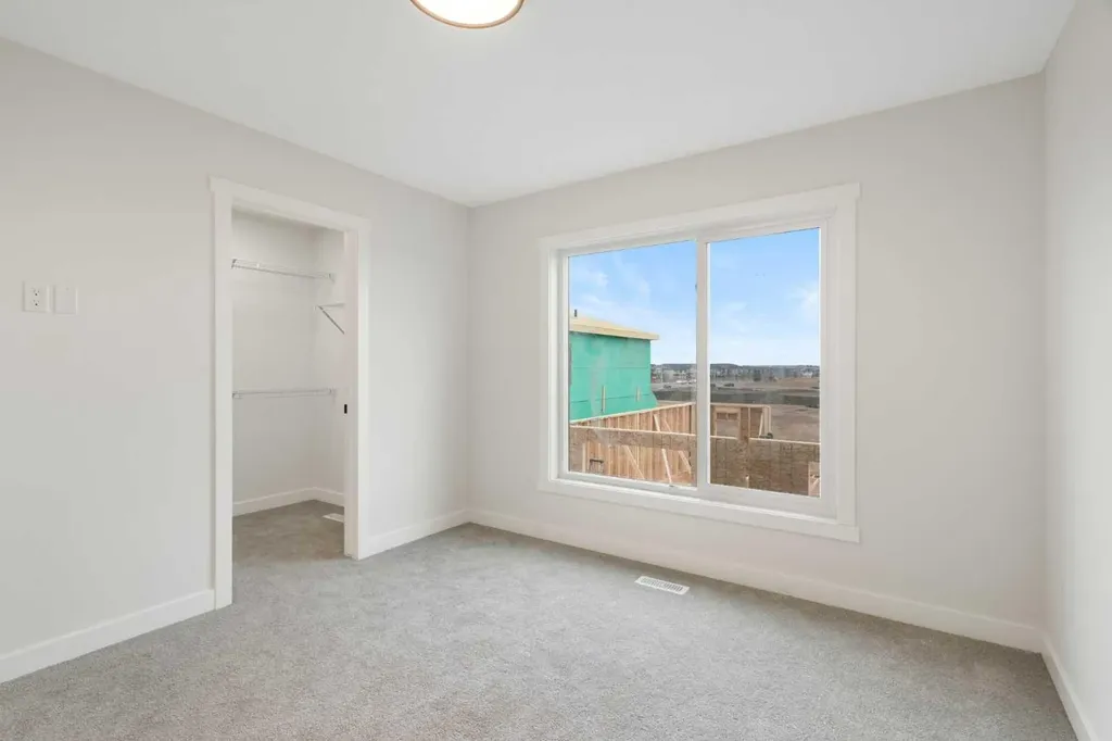 8808 48 Street NE Calgary AB T3J 5N8