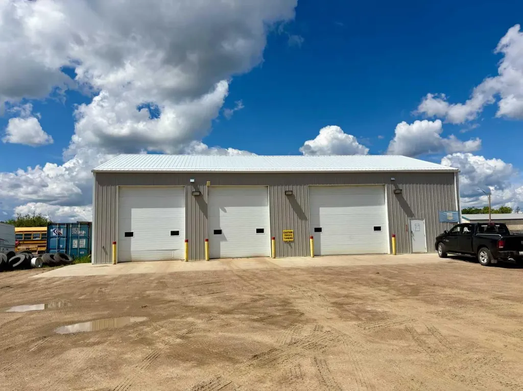 5101 49 Avenue Dewberry AB T0B 1G0