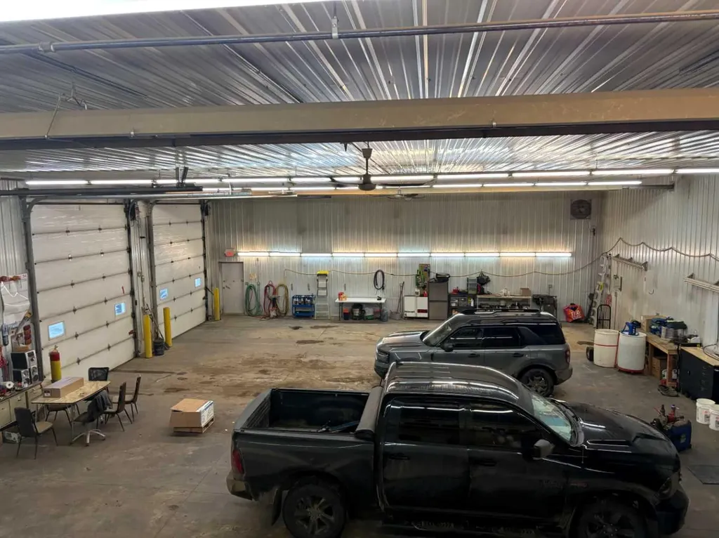 5101 49 Avenue Dewberry AB T0B 1G0