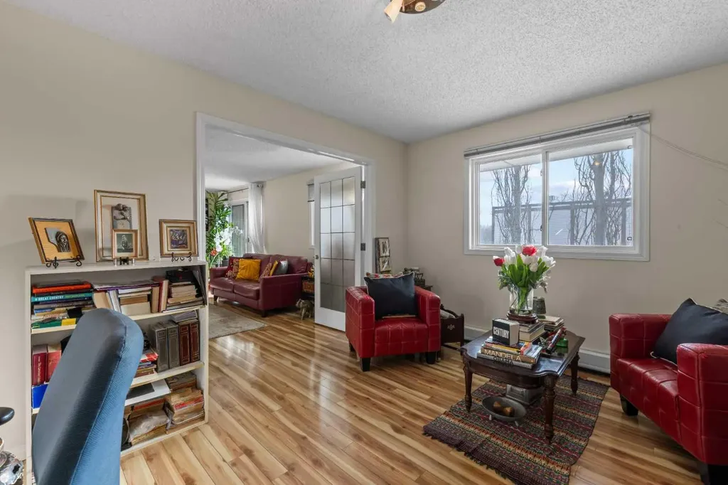305 25 Avenue SW Calgary AB T2S 0L8