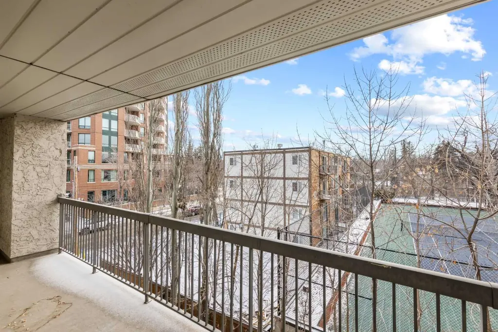 305 25 Avenue SW Calgary AB T2S 0L8