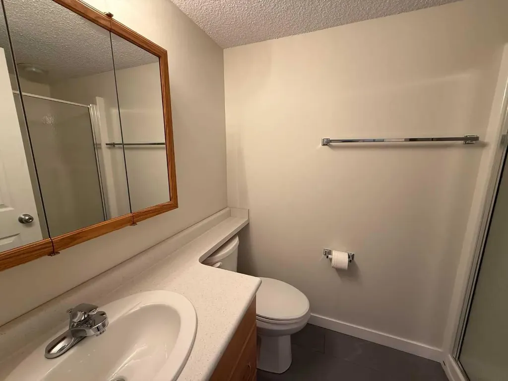 228 Pembina Avenue Hinton AB T7V0A5