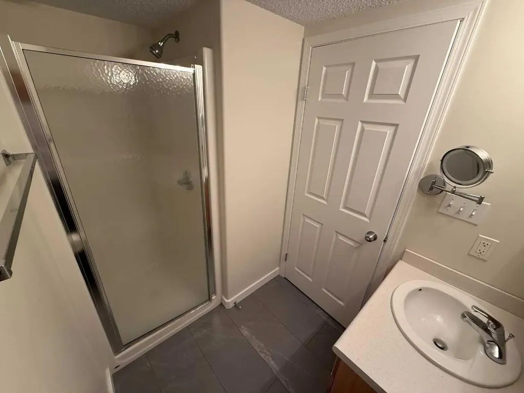 228 Pembina Avenue Hinton AB T7V0A5