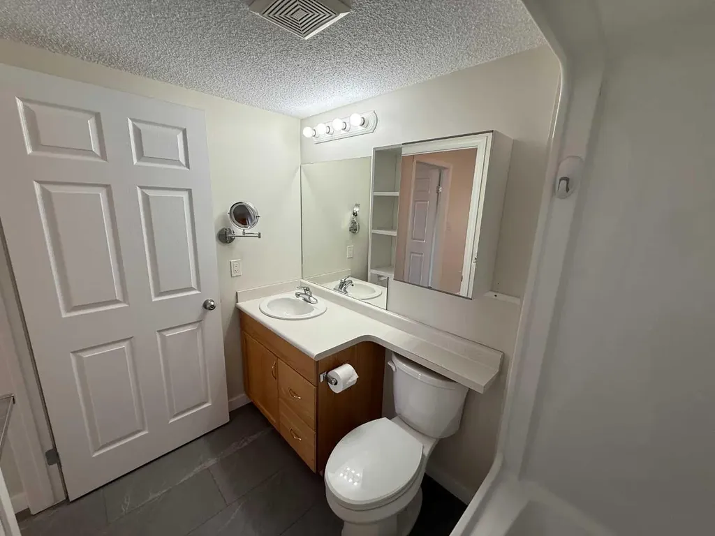 228 Pembina Avenue Hinton AB T7V0A5