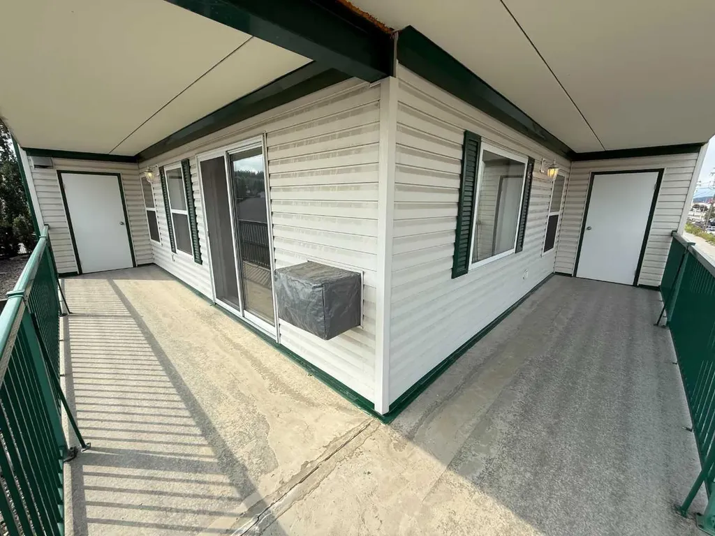 228 Pembina Avenue Hinton AB T7V0A5